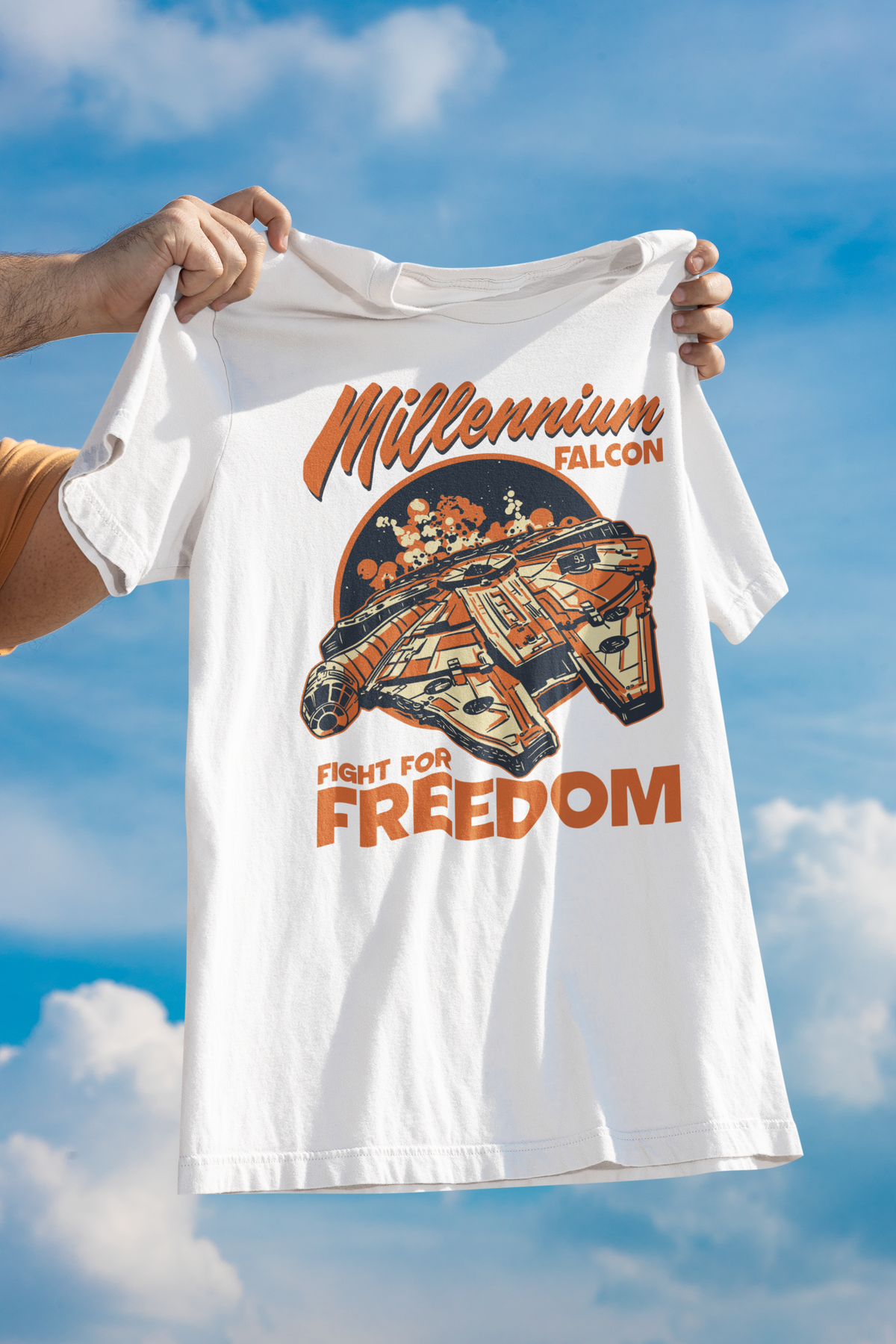 Falcon Organic T-Shirt | Bird Art Tee | Geekpsters