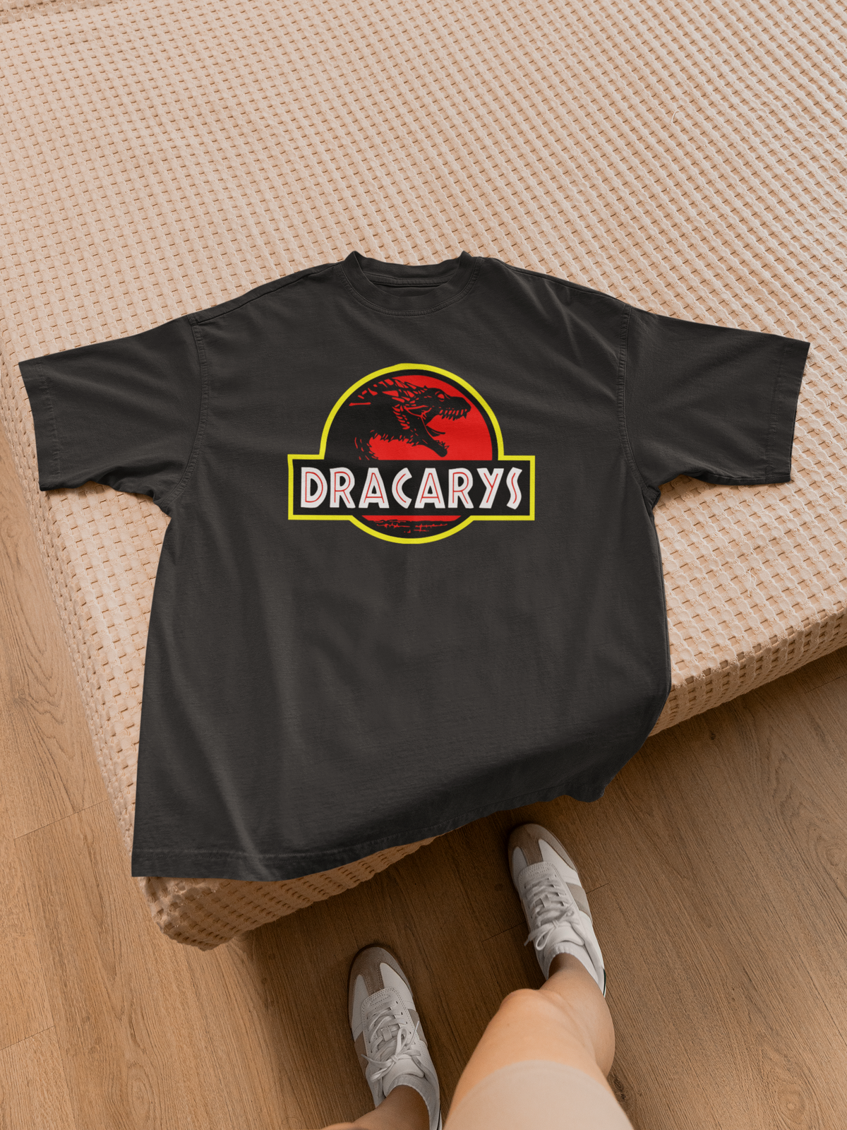 Detail of Dracarys print on t-shirt | Geekpsters
